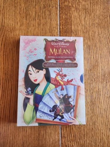 Walt disney pictures mulan - walt,