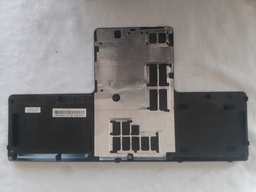 Cache mémoire capot arrière