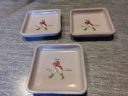 Lot cendriers johnny - lot,