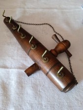 Très Beau et Ancien Accroche Clés Mural Décor Cannelle de Tonneau 