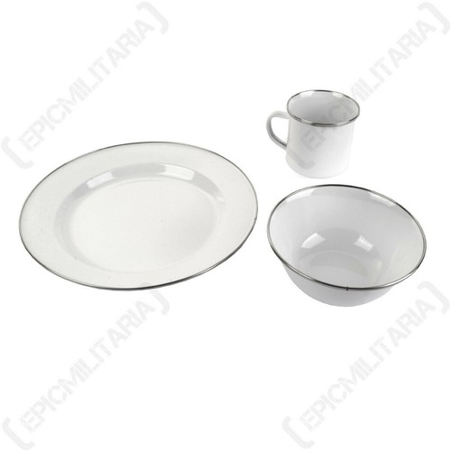 Assiette émaillée blanche
