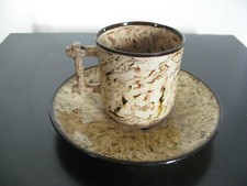 Tasse et soucoupe en faience d' APT - terres mélées jaspée XIXème PICHON Uzes