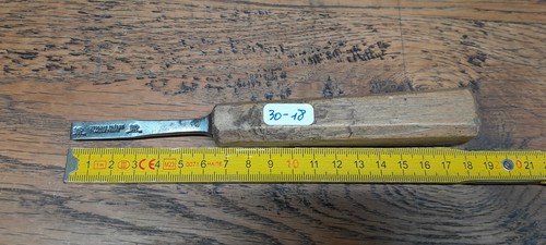 Outil ancien ciseau à bois - -,