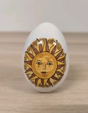 Rare Œuf en Porcelaine Décor