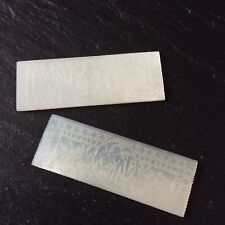 2 Jetons Chinois Anciens Nacre Gravé Personnages XIXème (C)