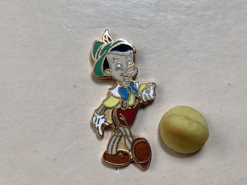 Pins pinocchio egf signe - pinocchio,