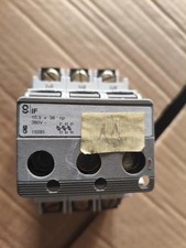 Porte fusible sectionneur Merlin Gerin IF 380 v 10 A