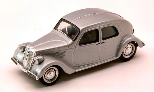 Miniature voiture ancienne