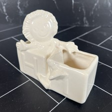 Vase À Fleurs Vintage McCoy En Céramique Blanche Raggedy Ann Sur Blocs