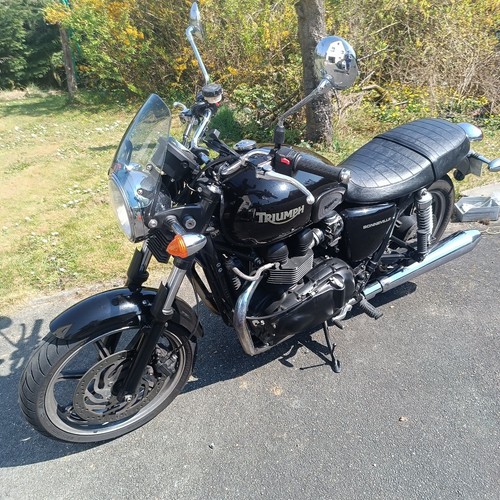 Triumph moto bonneville - triumph,