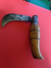 Ancienne  serpette  NONTRON  Manche Buis a voir