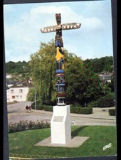 LONGUYON (54) TOTEM Indien offert par MILITAIRES de la BASE AERIENNE CANADIENNE