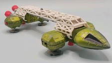 Original Vaisseau Cosmos 1999 l'aigle transporteur Space 1999 Vert Green