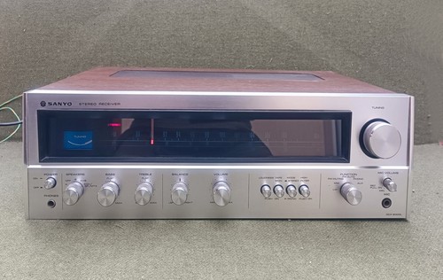 Ampli tuner sanyo dcx - ampli,