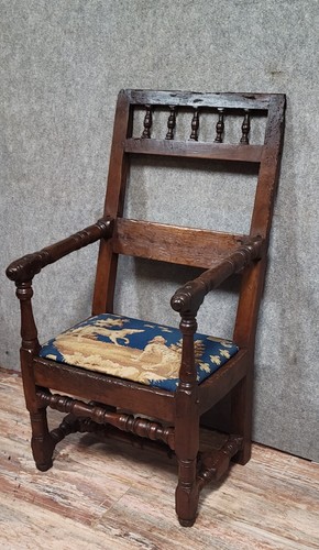 Charmant fauteuil époque