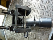 Etrier support moteur - support,