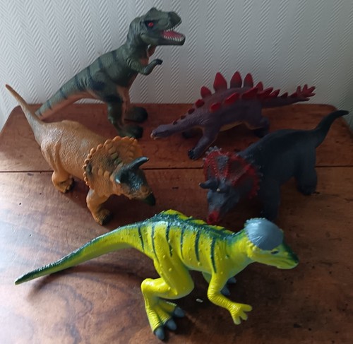 Lot grandes figurines - grandes,