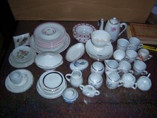 ancienne DINETTE POUPEE vaisselle faïence et porcelaine divers modèles 