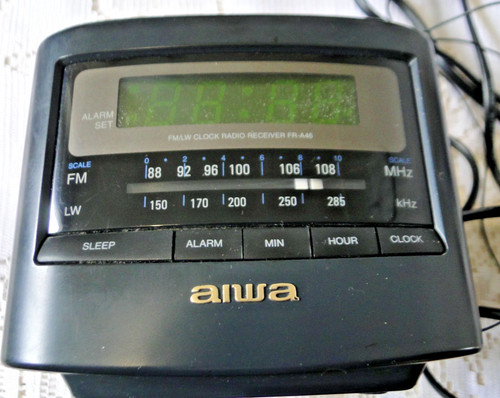 Radio réveil modèle - , a46ez