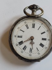 JOLIE MONTRE DE COL a clé ancienne, en argent. 32 grammes a reviser