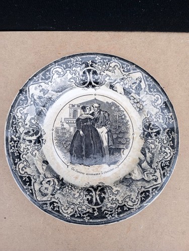 Ancienne assiette opaque - assiette,