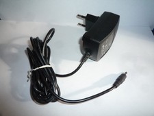 DEUX  chargeurs Gps Via Michelin pour modele Navigation X-970T un 220v + un 12v