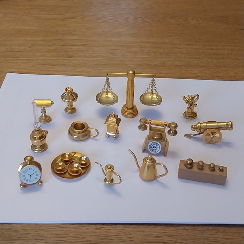 Lot objets miniatures - 14,