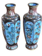 Paire de Vases Cloisonnés Japon Oiseaux Branchés et Papillons Circa 1900 18,5 cm