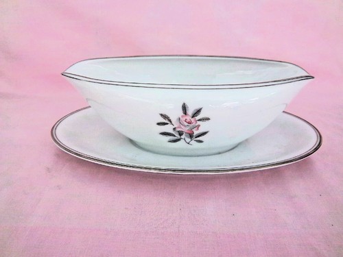 Bowl for gravy - bowl,