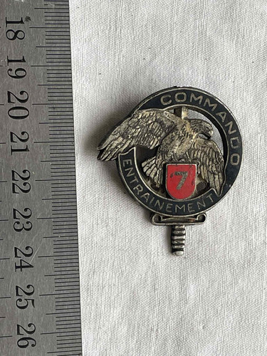 Militaria ancien insigne - militaria,