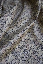 Liberty of London. Tana lawn vintage "Chive" en noir, kaki, jaune, gris, taupe