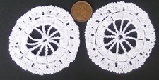 2 Blanc Rond Crochet Doilies Tumdee 1:12 Échelle Poupées Maison Miniature W T3
