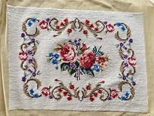 Tapisserie aux petits points