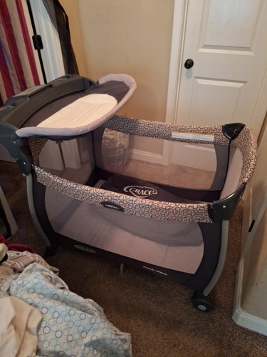 Graco portable foldable play - graco,