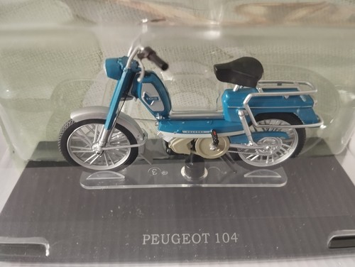 Mobylette 104 bleu neuve - 1/18,