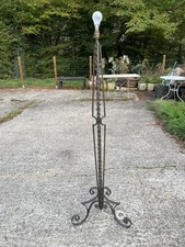 Lampadaire 1930 en fer forgé en bon état de marche