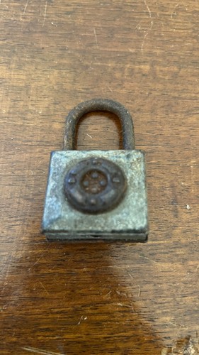 Cadenas ancien fer sans - cadenas,