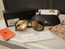 Lunettes de Soleil Ferrari