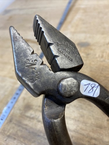 181 old tool outil - ,