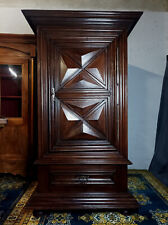 Homme debout époque Louis XIII en noyer Pointe de diamant