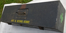 BOITE METALLIQUE  ANCIENNE de PREMIERS SECOURS  SNCF