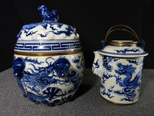 Théière chinoise chauffe-théière en porcelaine décor blanc bleu dragon Chine XX