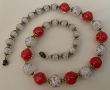 Collier Perles de Verre de MURANO rouge et blanc inclusions or.