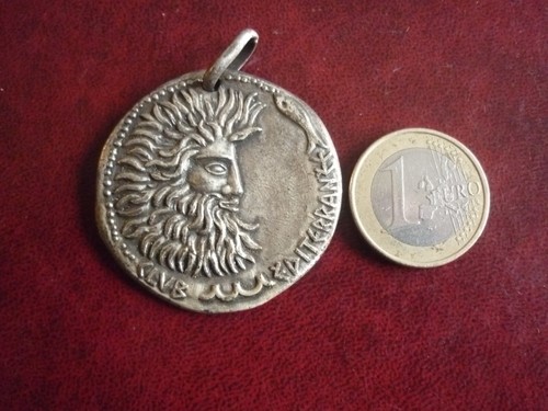 Medaille pendentif club med - /,