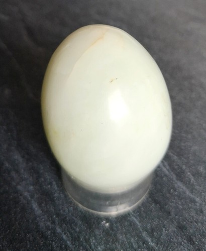 Oeuf jade blanc - (47,4, g)