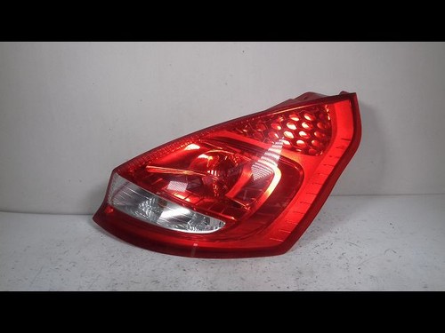 Feux arriere droit ford fiesta - arriere,