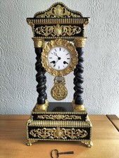 PENDULE PORTIQUE  à colonnes