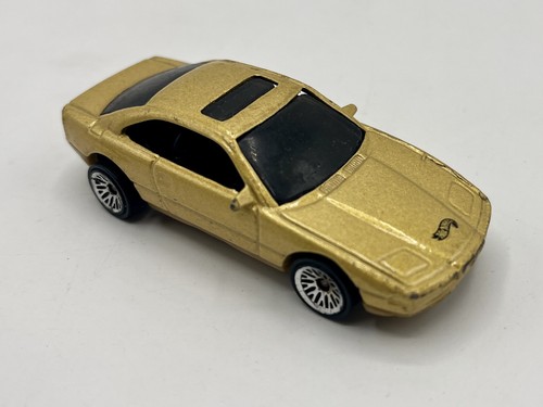 Bmw 850i doré hotwheels - doré,