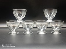 6 verres à vin blanc  en cristal de BACCARAT  modèle Sévigné .