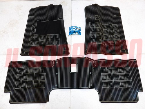 Sopra tapis azzurri - azzurri, et